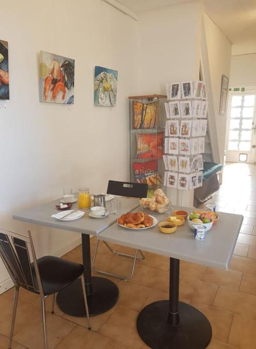 Inspire Bed & Breakfast Azille ภายนอก รูปภาพ